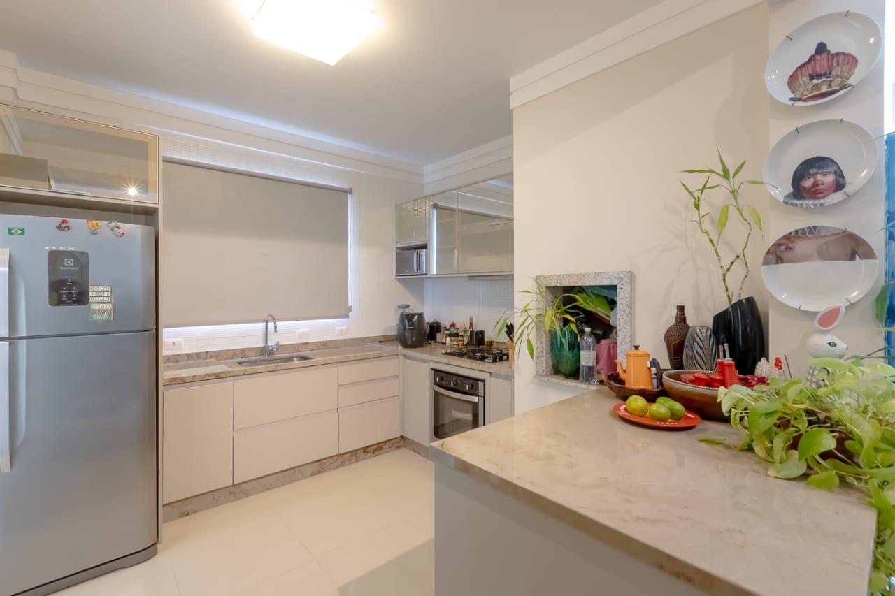 Apartamento no Edifício Rovere Della Luna à venda no centro de Balneário Camboriú — foto 5