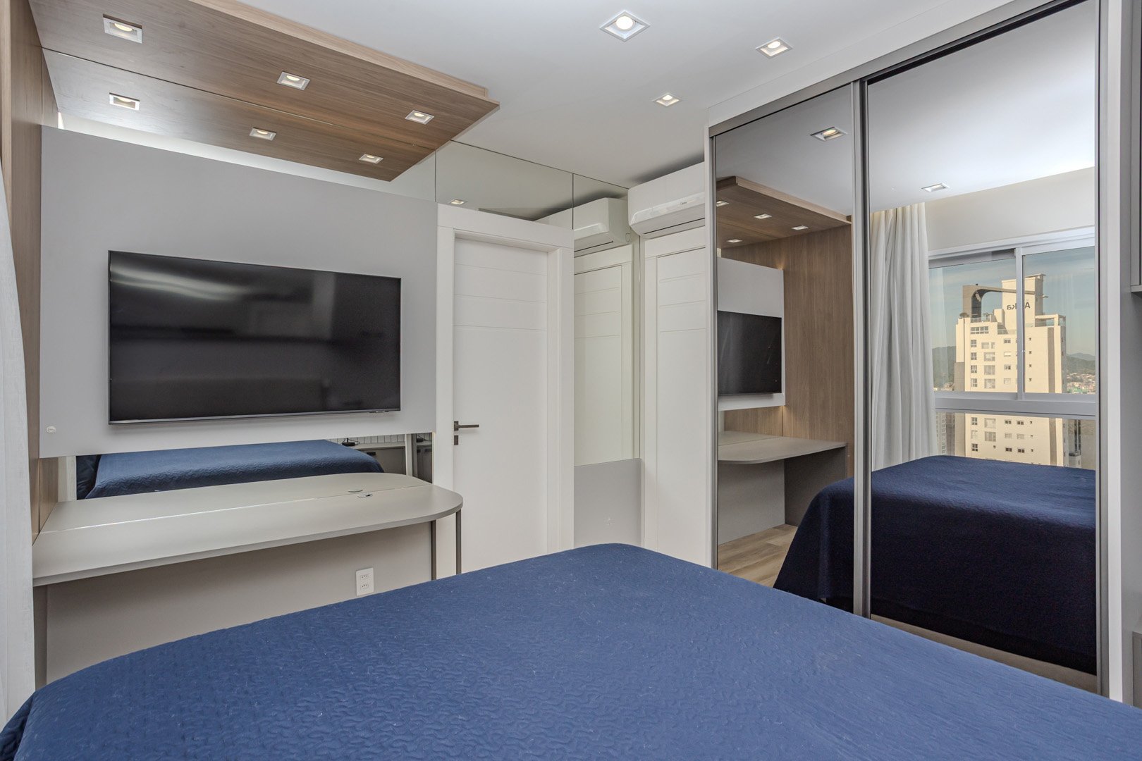 Apartamento no Edifício Grand Place Tower à venda no centro de Balneário Camboriú — foto 24