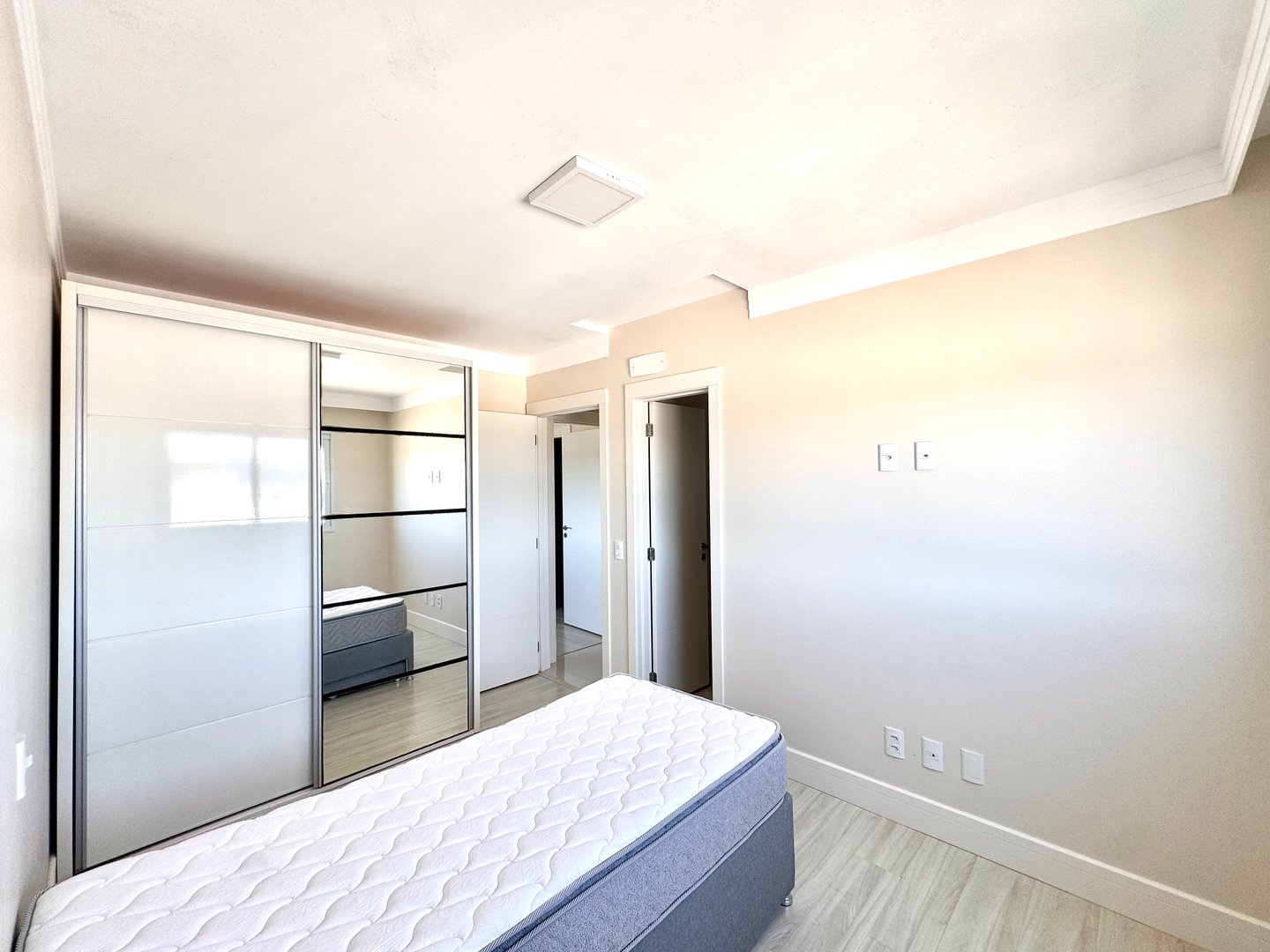 Apartamento no Edifício Alameda Jardins à venda no centro de Balneário Camboriú — foto 41