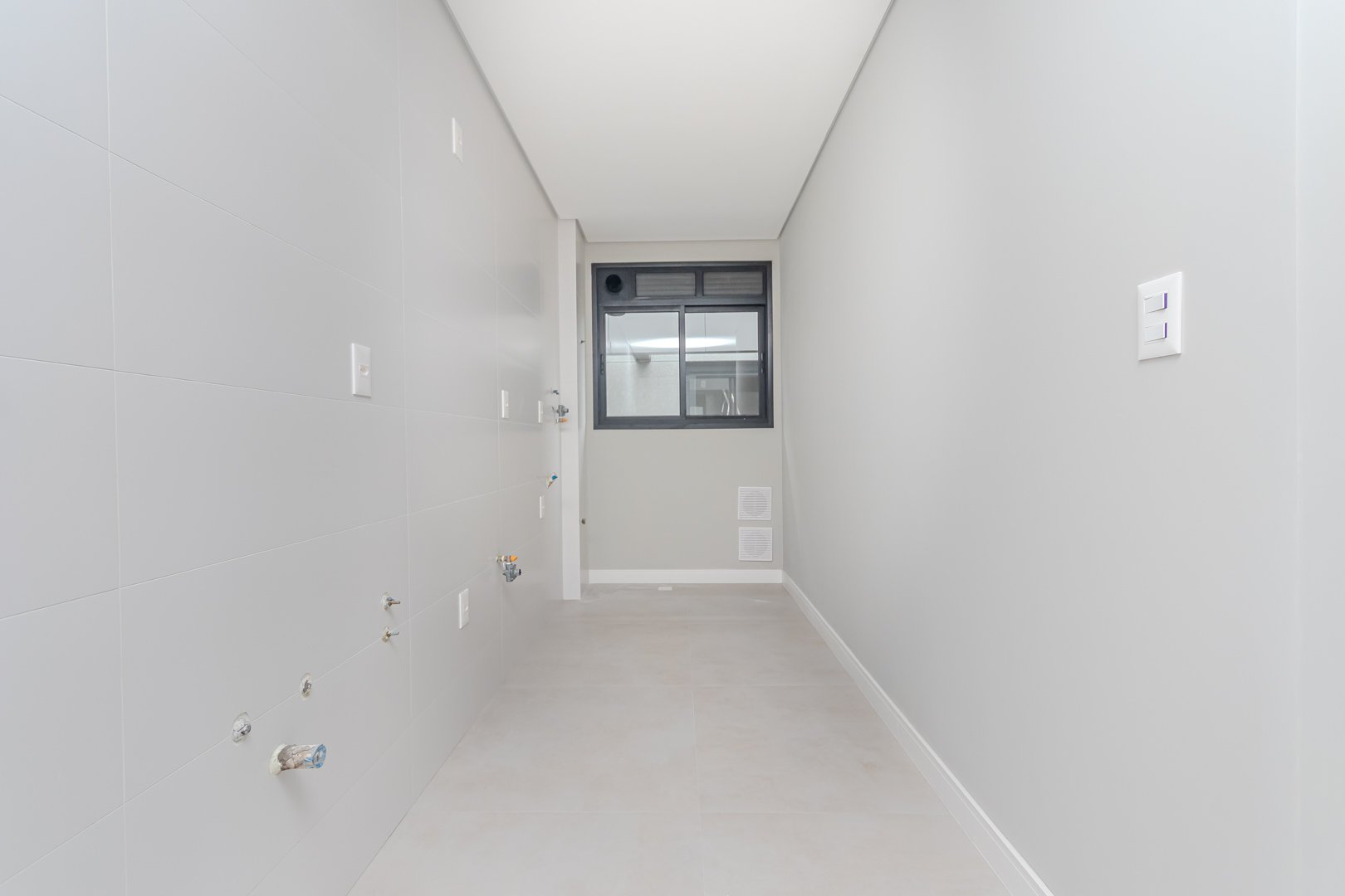 Apartamento no Edifício Portal da Brava à venda na Praia dos Amores em Balneário Camboriú — foto 10