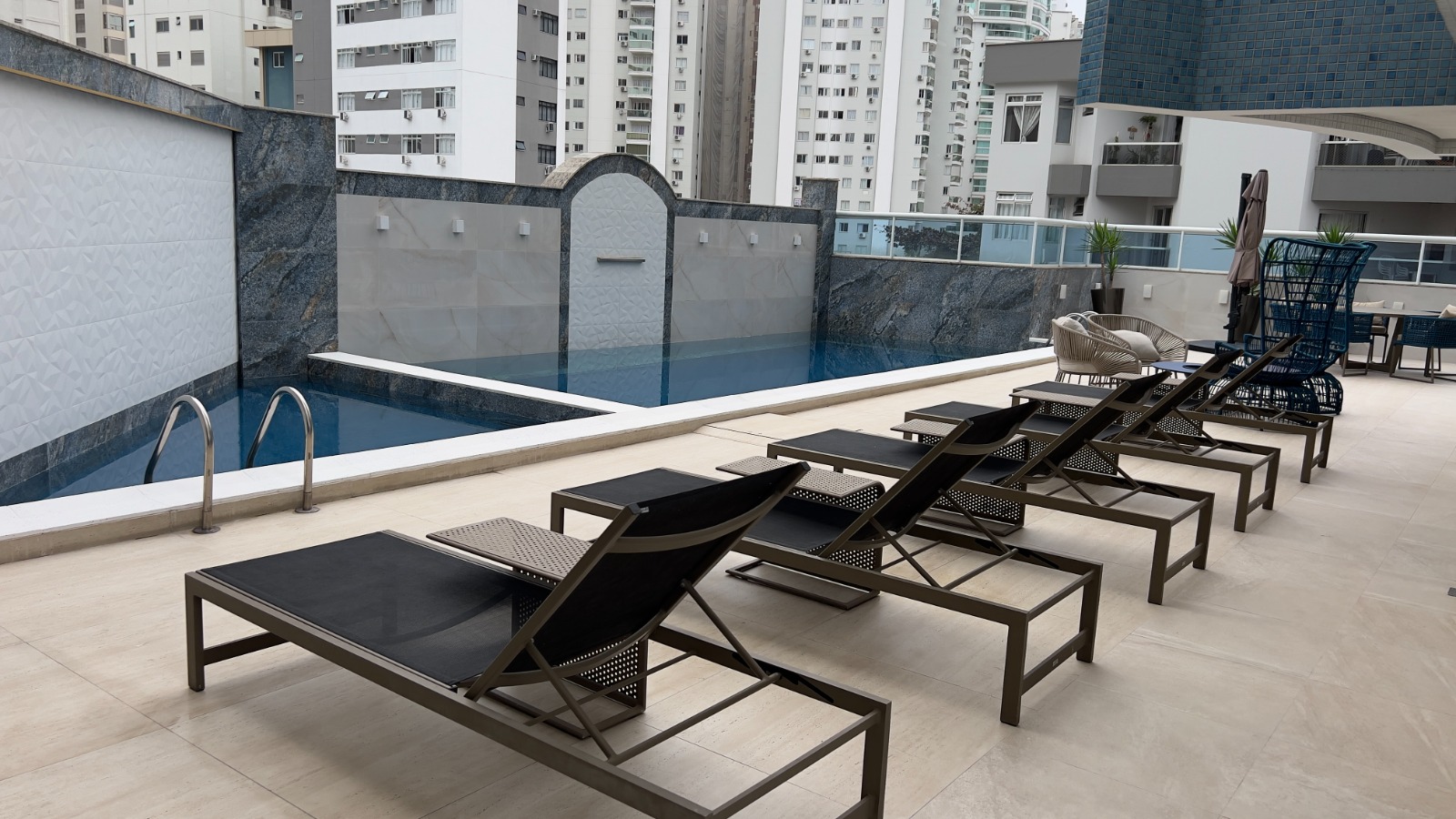 Apartamento Duplex no Edifício Vermont à venda no centro de Balneário Camboriú — foto 21