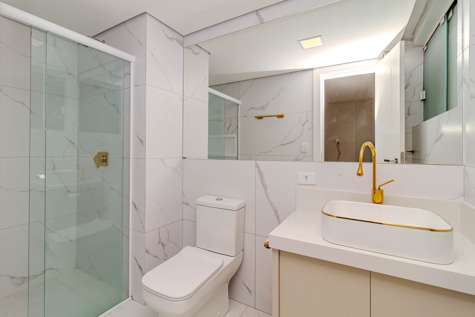 Apartamento Frente Mar no Edifício Oasis à venda no centro de Balneário Camboriú — foto 27