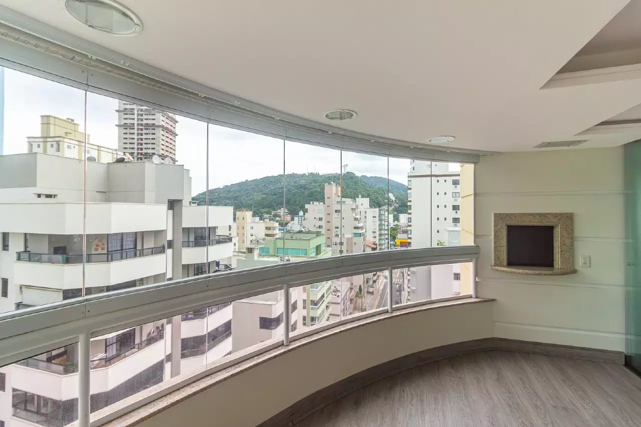 Apartamento no Edifício Residencial Giacomo Puccini à venda no centro de Balneário Camboriú — foto 4