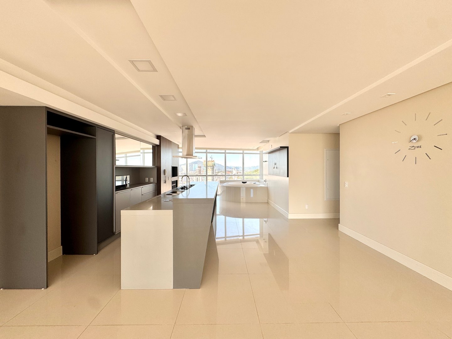 Apartamento no Edifício Alameda Jardins à venda no centro de Balneário Camboriú — foto 8