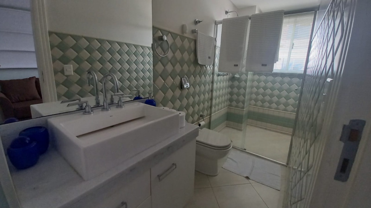 Apartamento Frente Mar no Edifício Marquês de Olinda à venda em Balneário Camboriú — foto 10