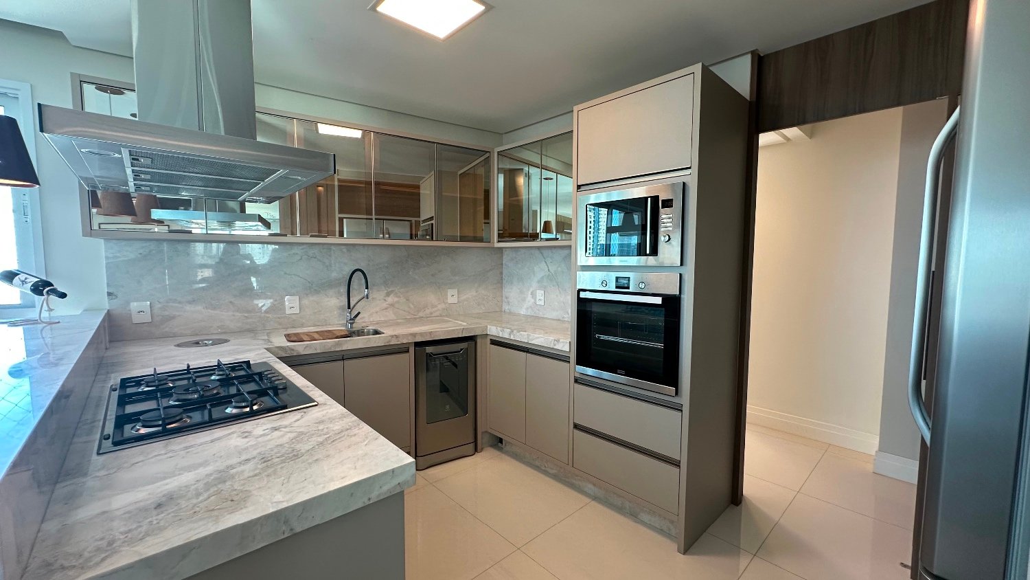 Apartamento no Edifício Splendia Tower à venda no centro de Balneário Camboriú — foto 8