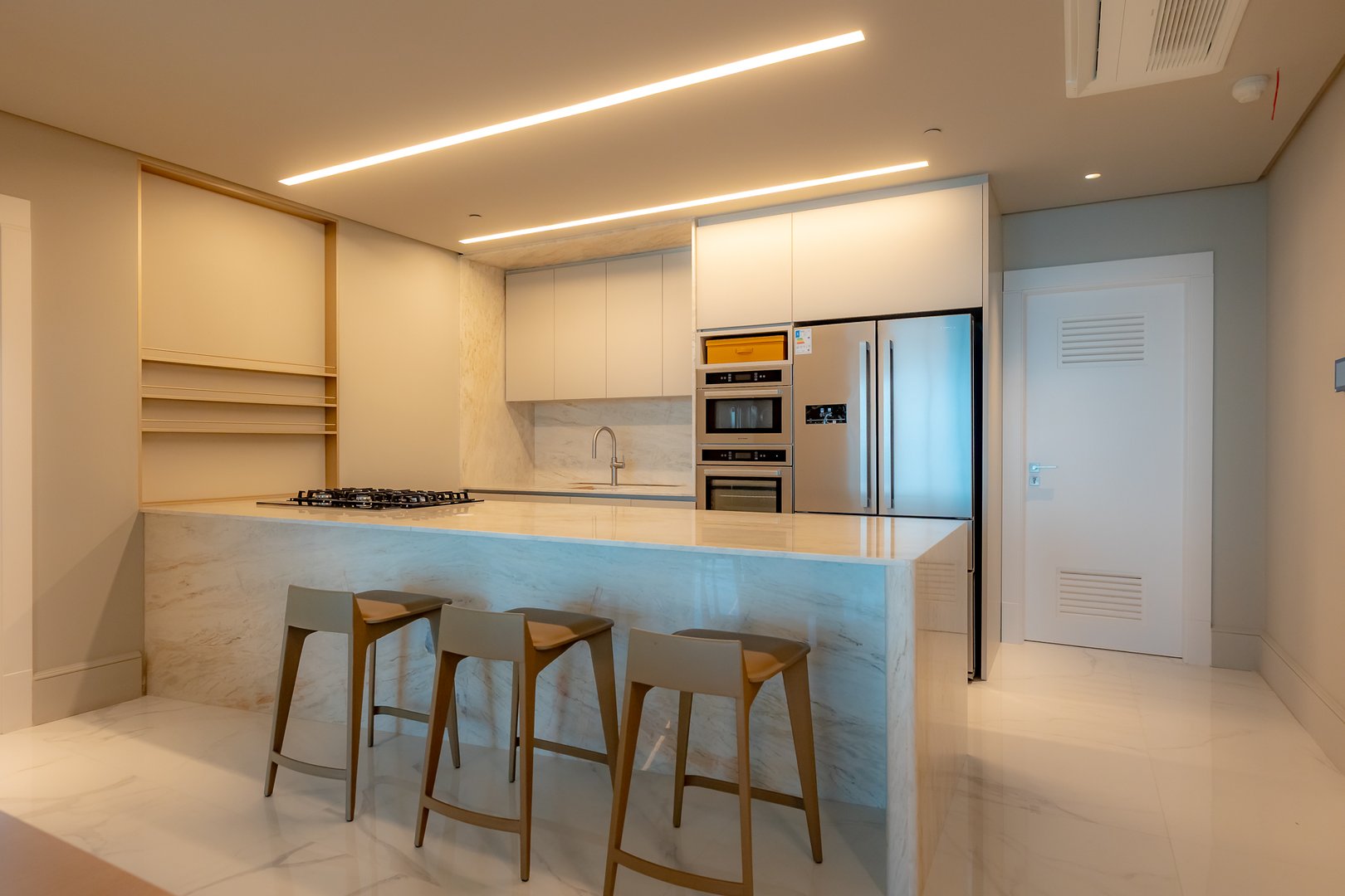 Apartamento Frente Mar no Edifício Boreal Tower à venda no centro de Balneário Camboriú — foto 10