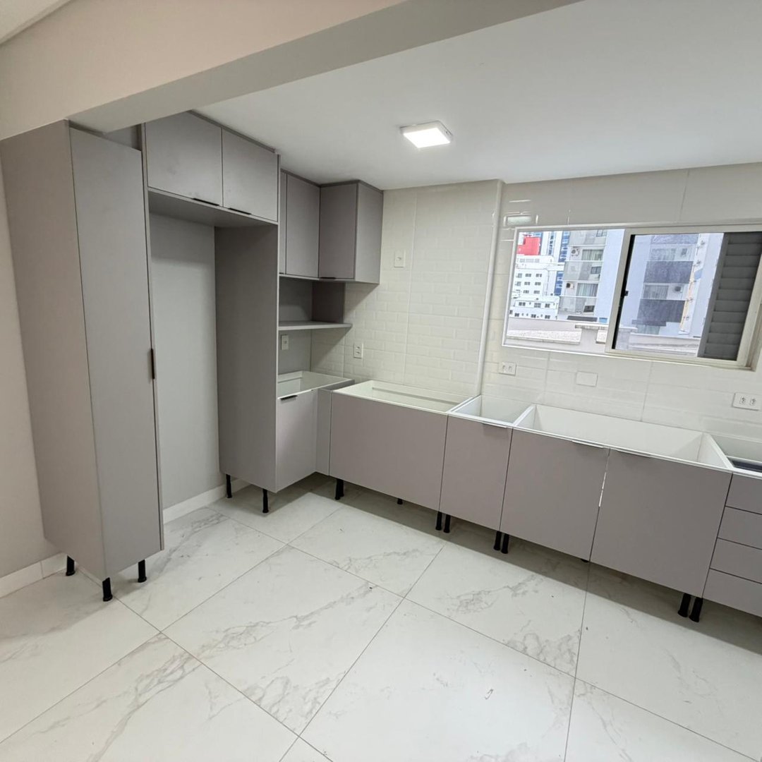 Apartamento no Edifício Ana Capri à venda no centro de Balneário Camboriú — foto 4