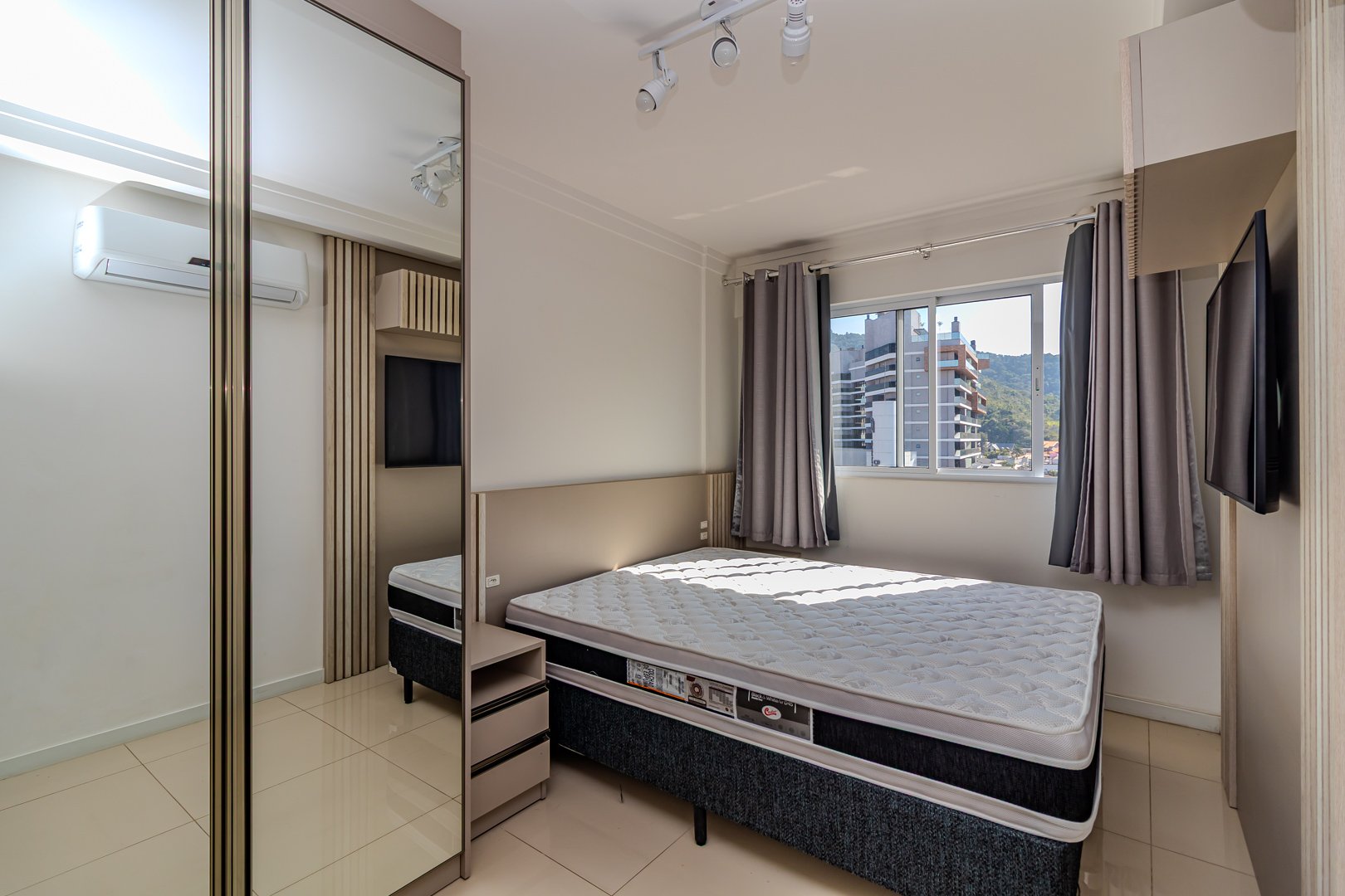 Apartamento Mobiliado no Edifício Icon Residence à venda no Centro de Balneário Camboriú — foto 12