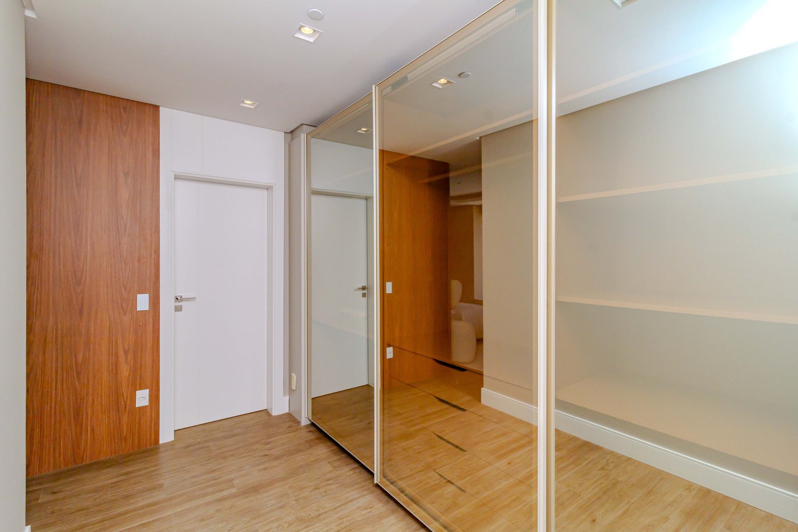 Apartamento Vista Mar no Edifício Yachthouse by Pininfarina à venda na Barra Sul de Balneário Camboriú — foto 16