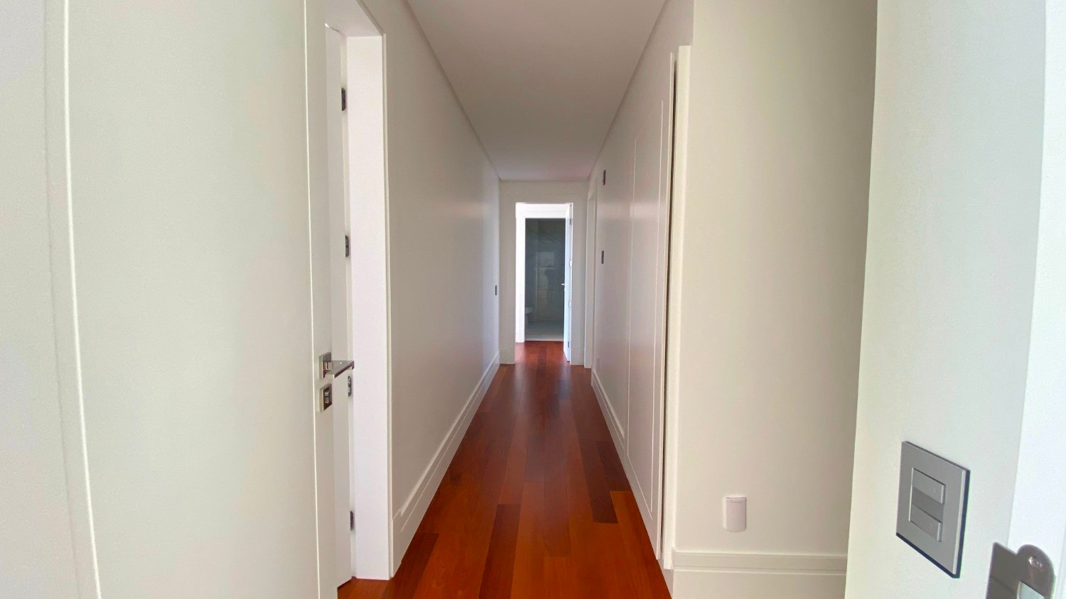 Apartamento no Edifício Pharos à venda no centro de Balneário Camboriú — foto 8