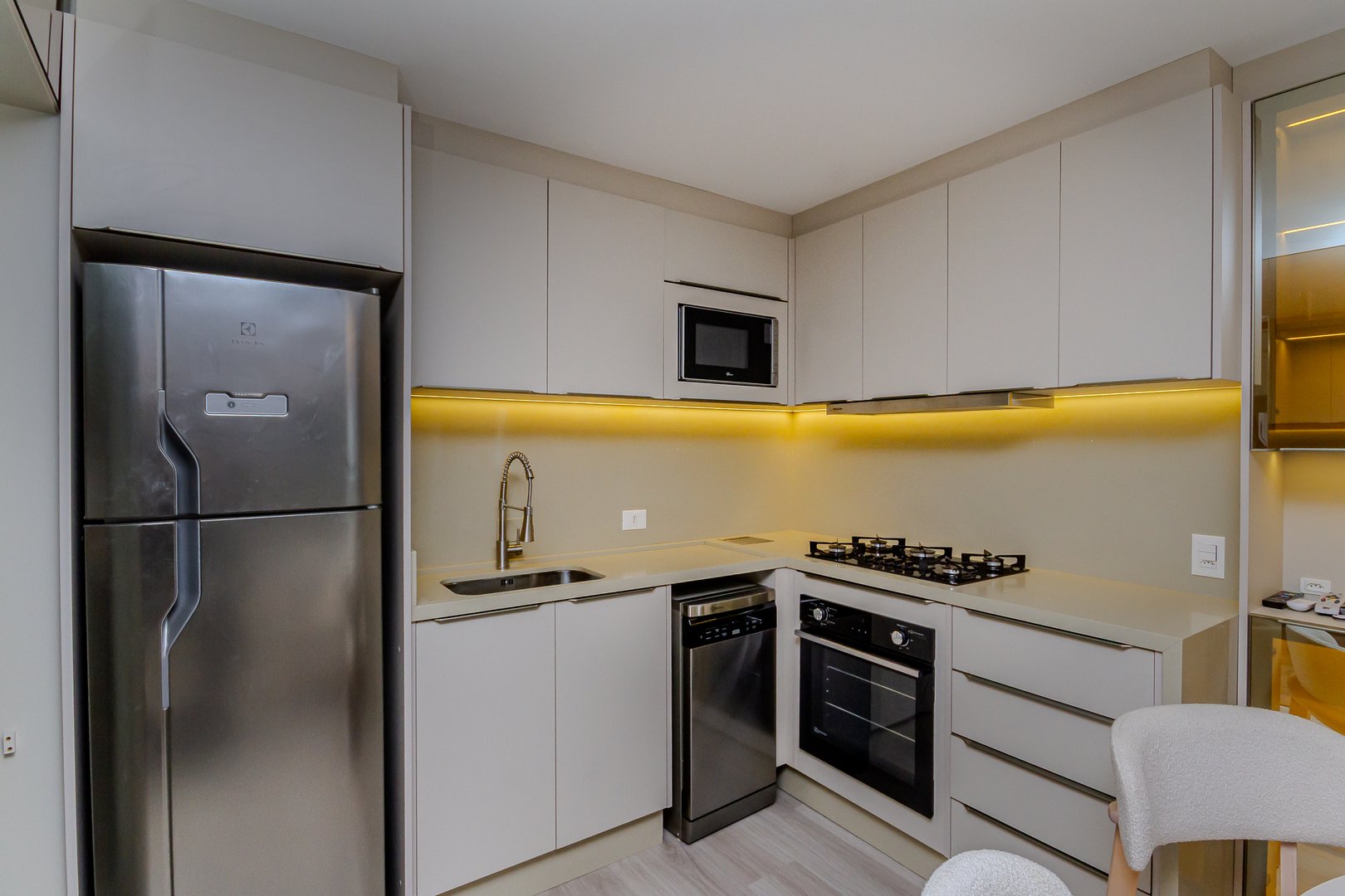 Apartamento Quadra Mar no Edifício Sauer Residence à venda em Barra Sul em Balneário Camboriú — foto 7