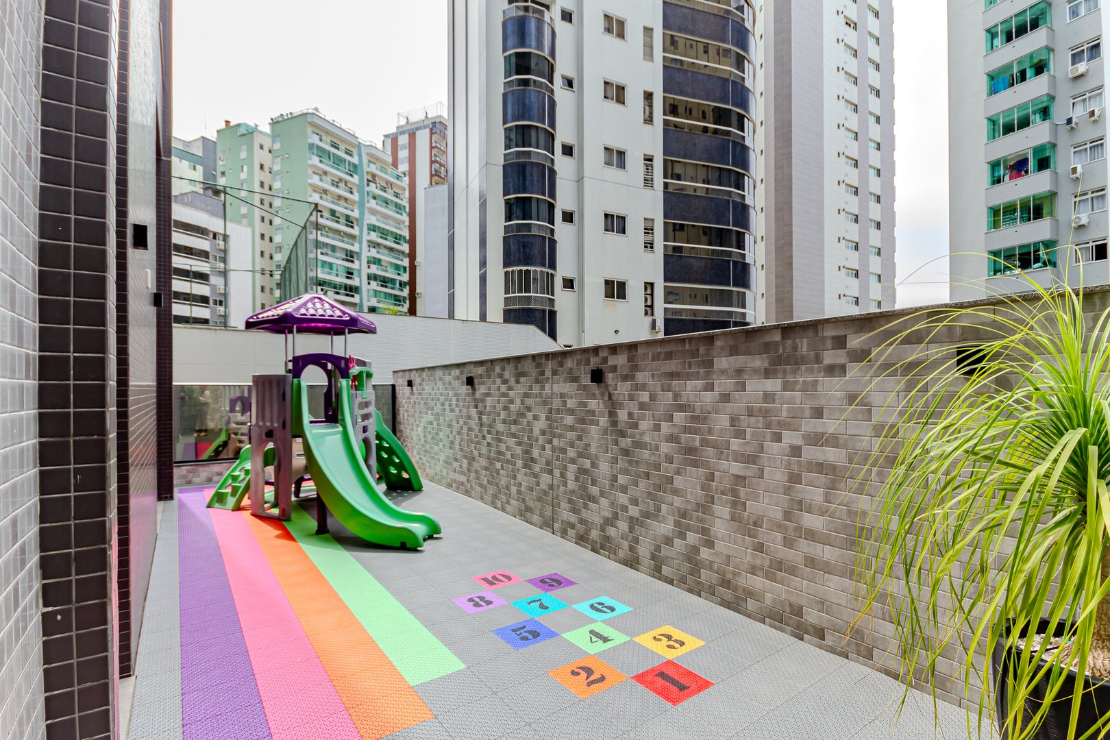 Apartamento Quadra Mar no Edifício Sauer Residence à venda em Barra Sul em Balneário Camboriú — foto 32