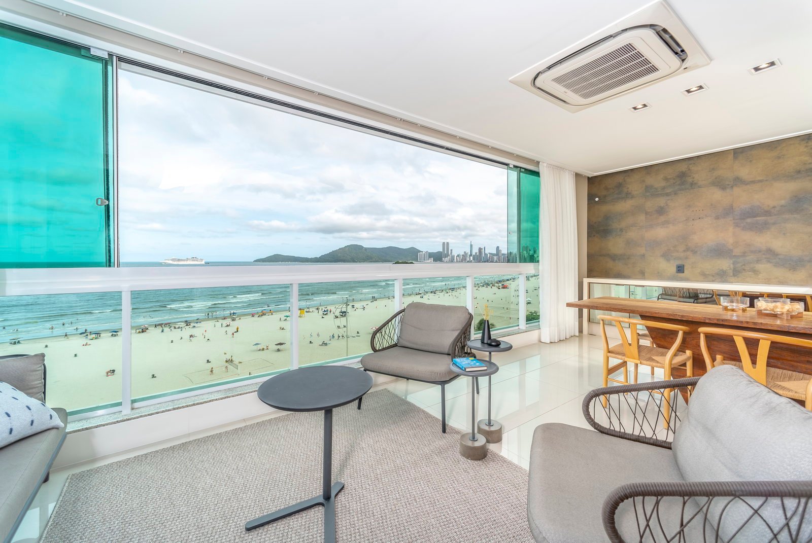 Apartamento no Edifício Metrópolis á Venda no Centro de Balneário Camboriú — foto 6