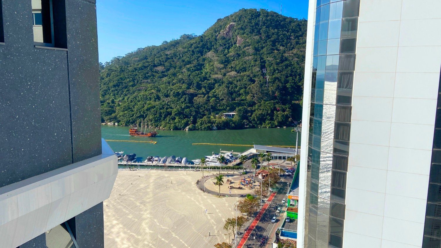 Apartamento no Edifício Pharos à venda no centro de Balneário Camboriú — foto 22