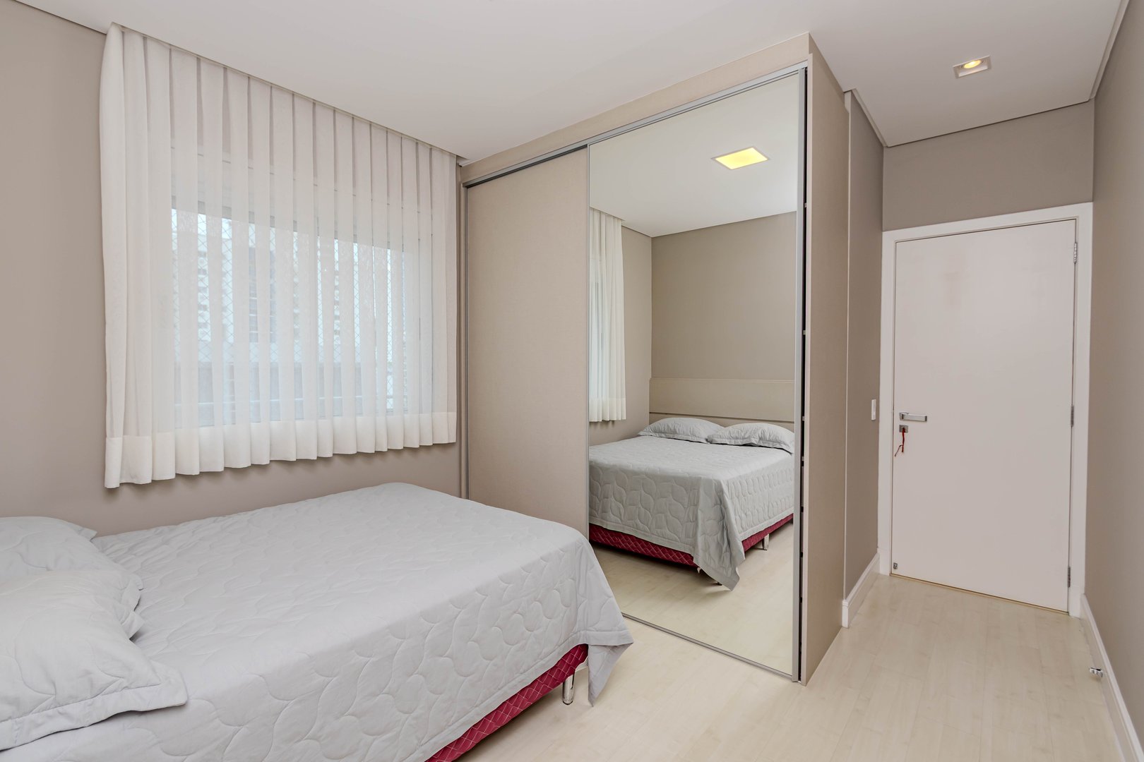 Apartamento Mobiliado no Edifício San Pietro Residence à venda no centro de Balneário Camboriú — foto 21
