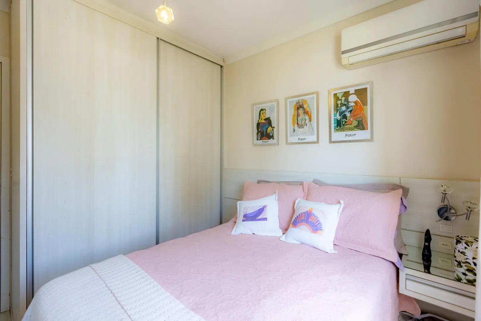Apartamento Quadra Mar no Edifício Guarapari à venda no centro de Balneário Camboriú — foto 12