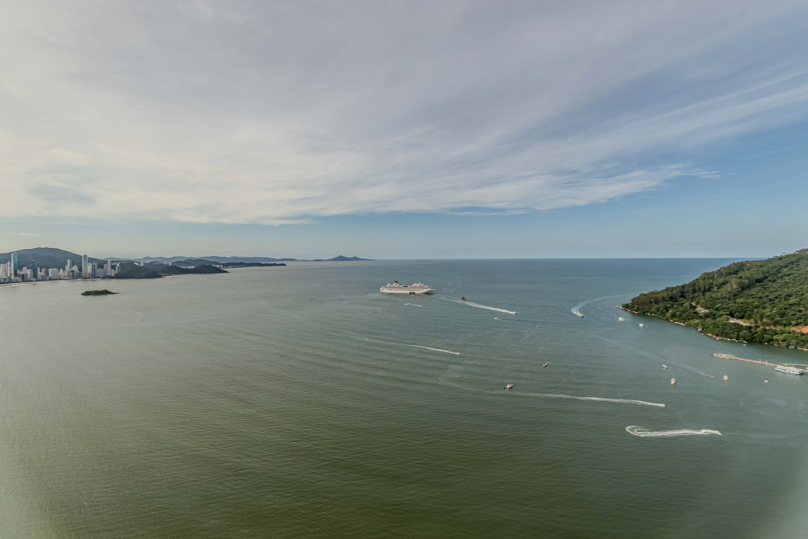 Apartamento Frente Mar no Edifício One Tower à venda no centro de Balneário Camboriú — foto 27
