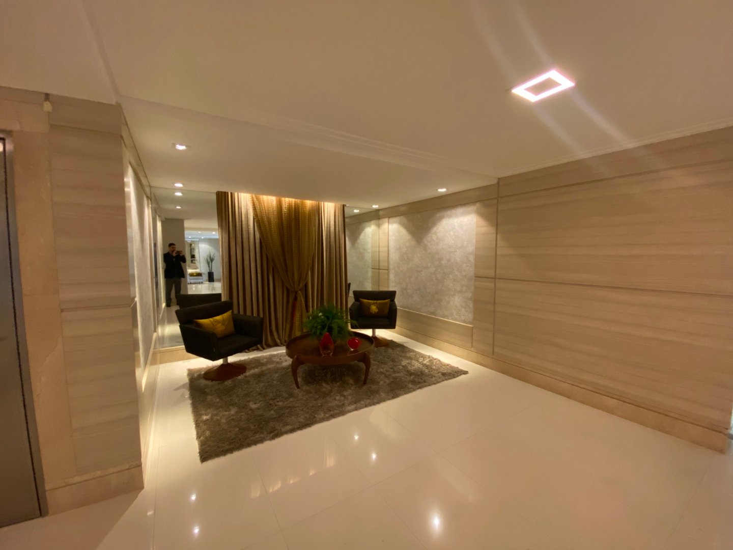 Apartamento no Edifício Torre de Lyon à venda em Balneário Camboriú — foto 19