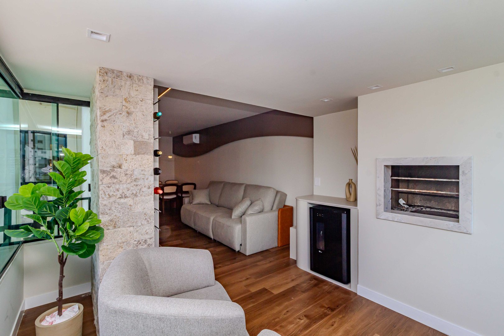 Apartamento no Edifício Oscar Bremer à venda no centro de Balneário Camboriú — foto 4