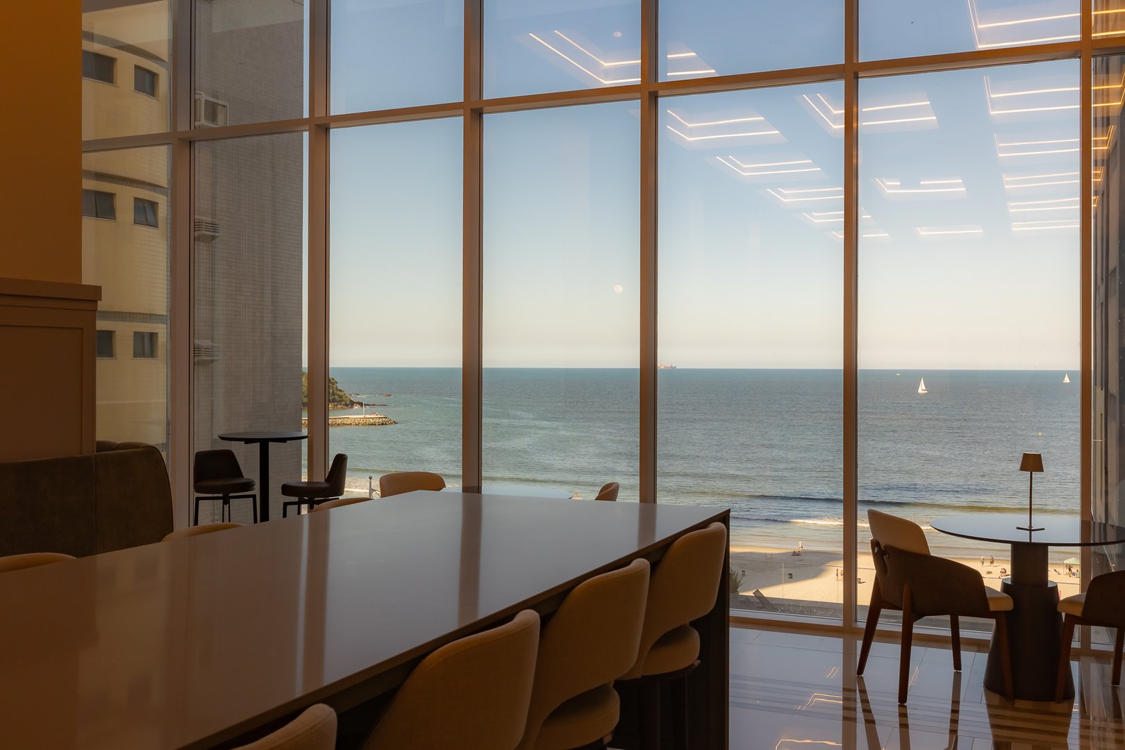 Apartamento Frente Mar no Edifício Boreal Tower à venda no centro de Balneário Camboriú — foto 37
