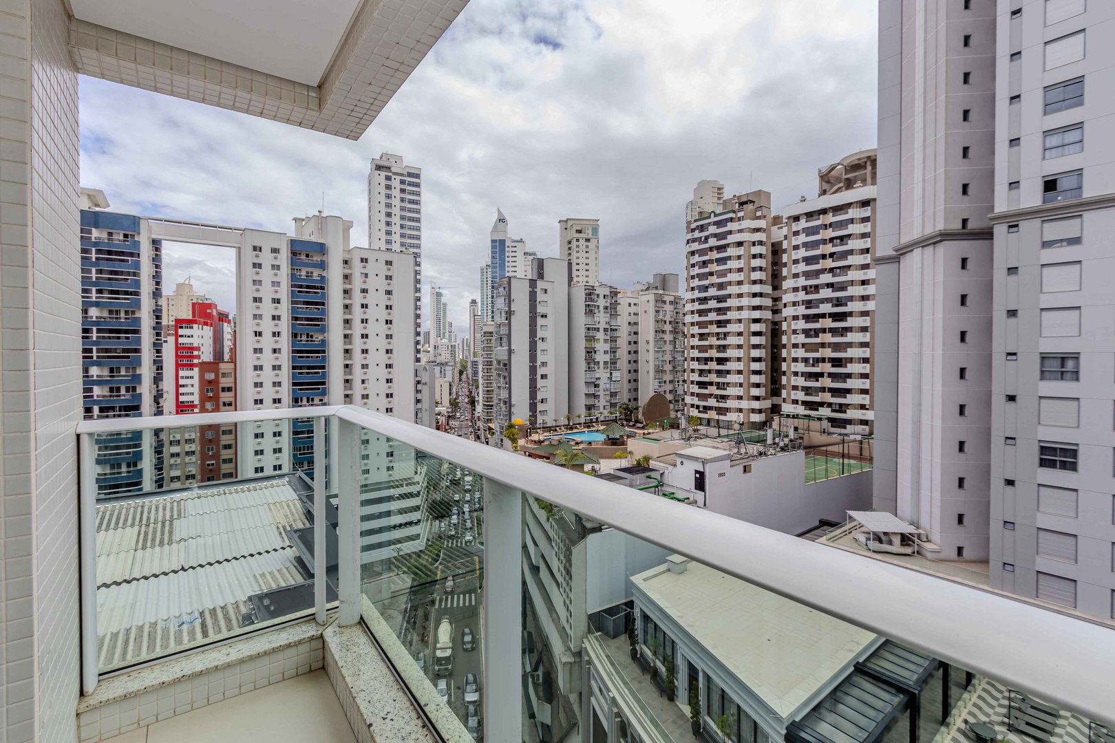 Apartamento Mobiliado no Edifício San Pietro Residence à venda no centro de Balneário Camboriú — foto 16