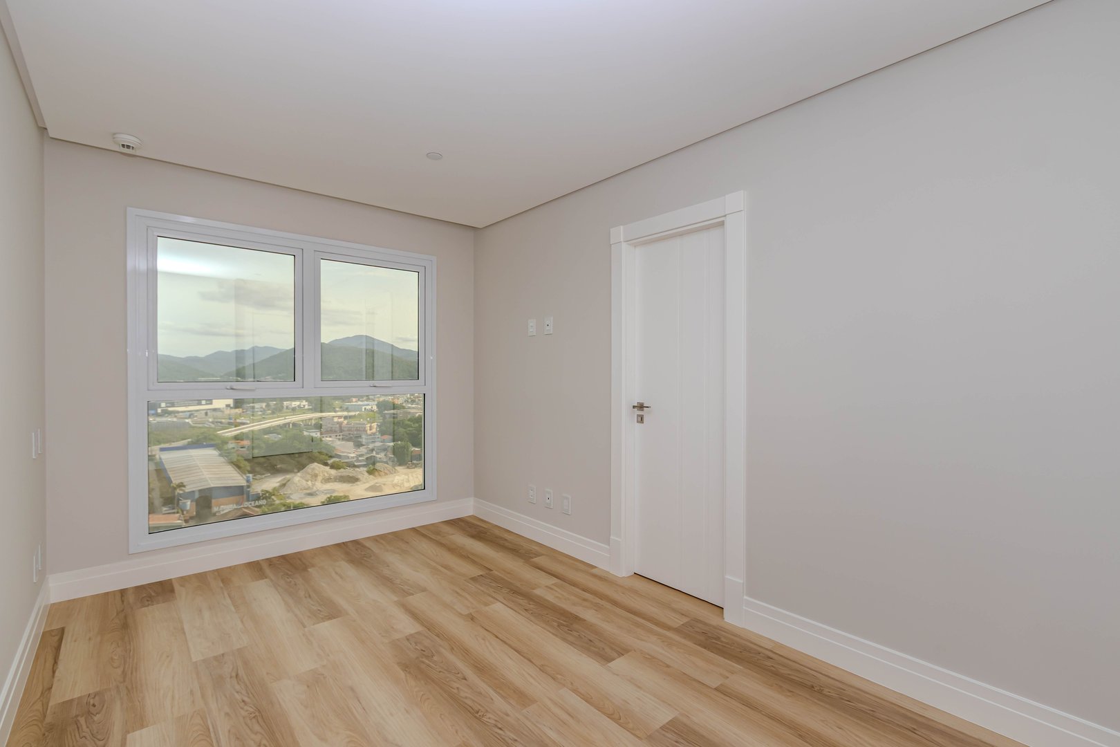 Apartamento Frente Mar no Edifício One Tower à venda no centro de Balneário Camboriú — foto 18