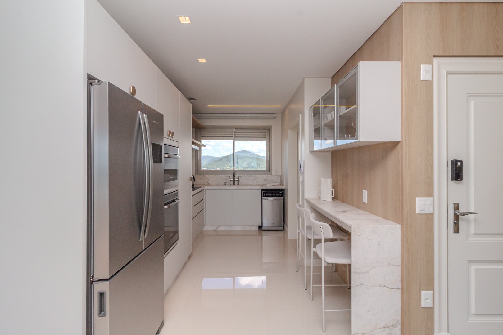 Apartamento Vista Mar na Edifício Morada Ilhas Marianas à venda em Barra Sul em Balneário Camboriú — foto 9