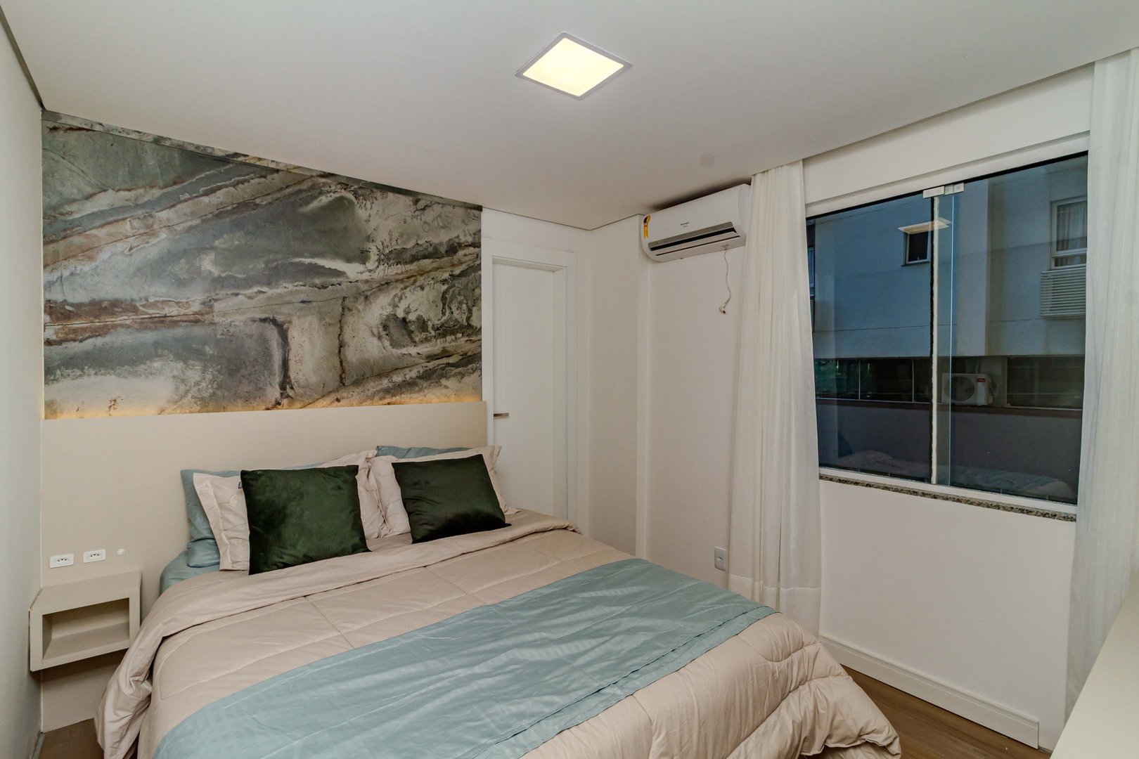 Apartamento Frente Mar no Edifício Oasis à venda no centro de Balneário Camboriú — foto 25