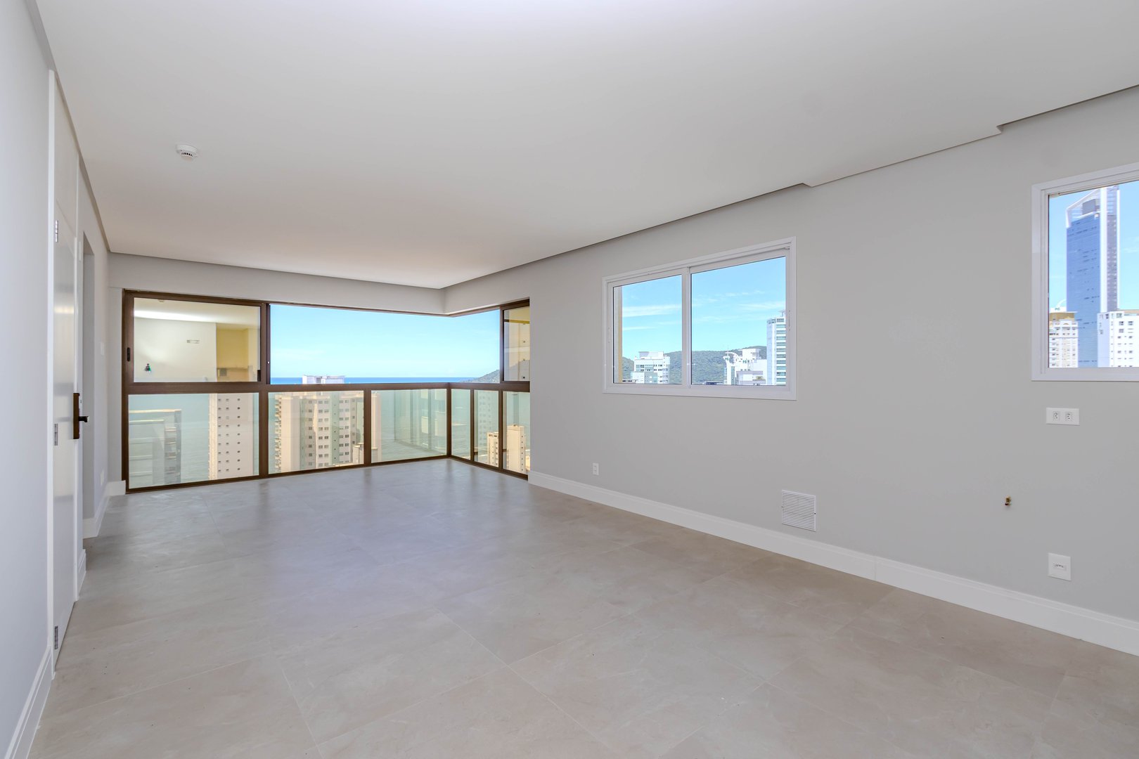 Apartamento no Edifício Palazzo Del Sole à venda no Centro de Balneário Camboriú — foto 4