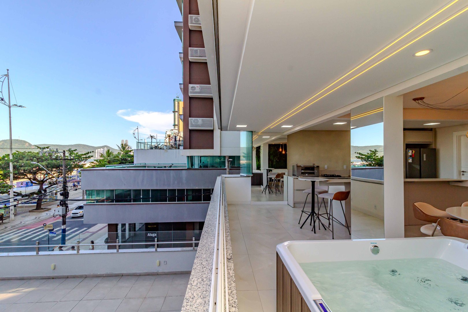 Apartamento Frente Mar no Edifício Oasis à venda no centro de Balneário Camboriú — foto 12