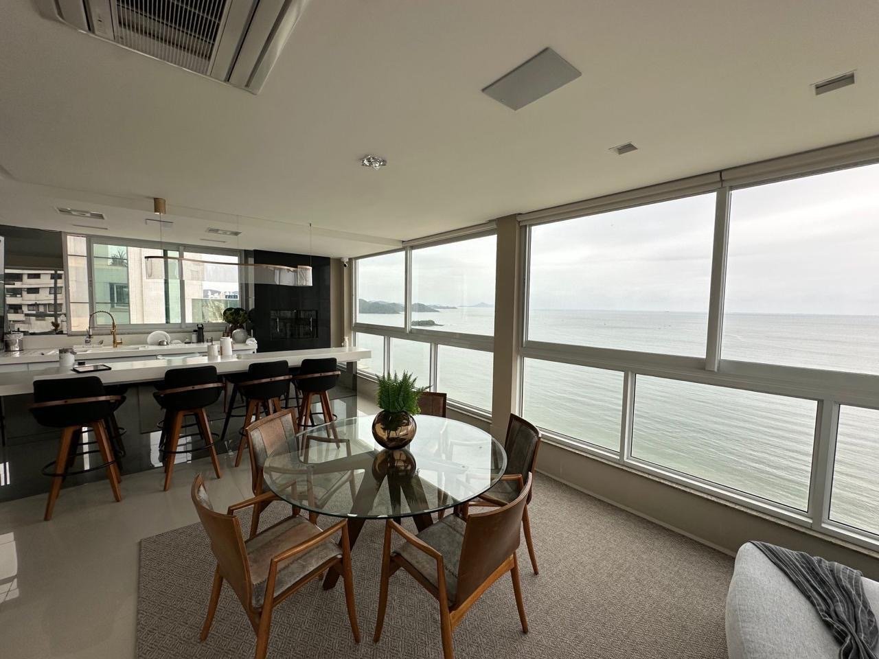 Cobertura Triplex no Edifício Catarina de Alexandria à venda no centro de Balneário Camboriú — foto 10