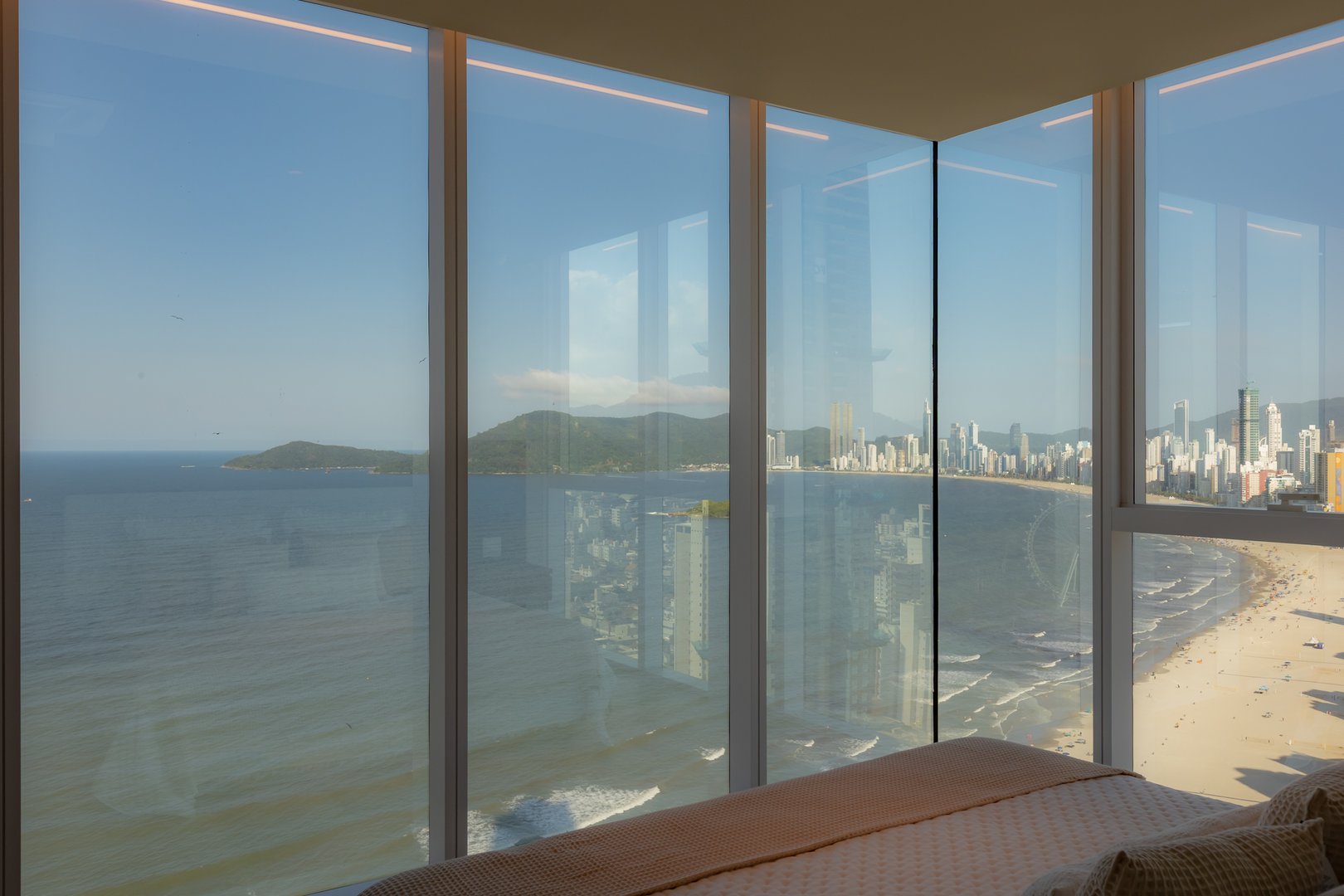 Apartamento Frente Mar no Edifício Boreal Tower à venda no centro de Balneário Camboriú — foto 24