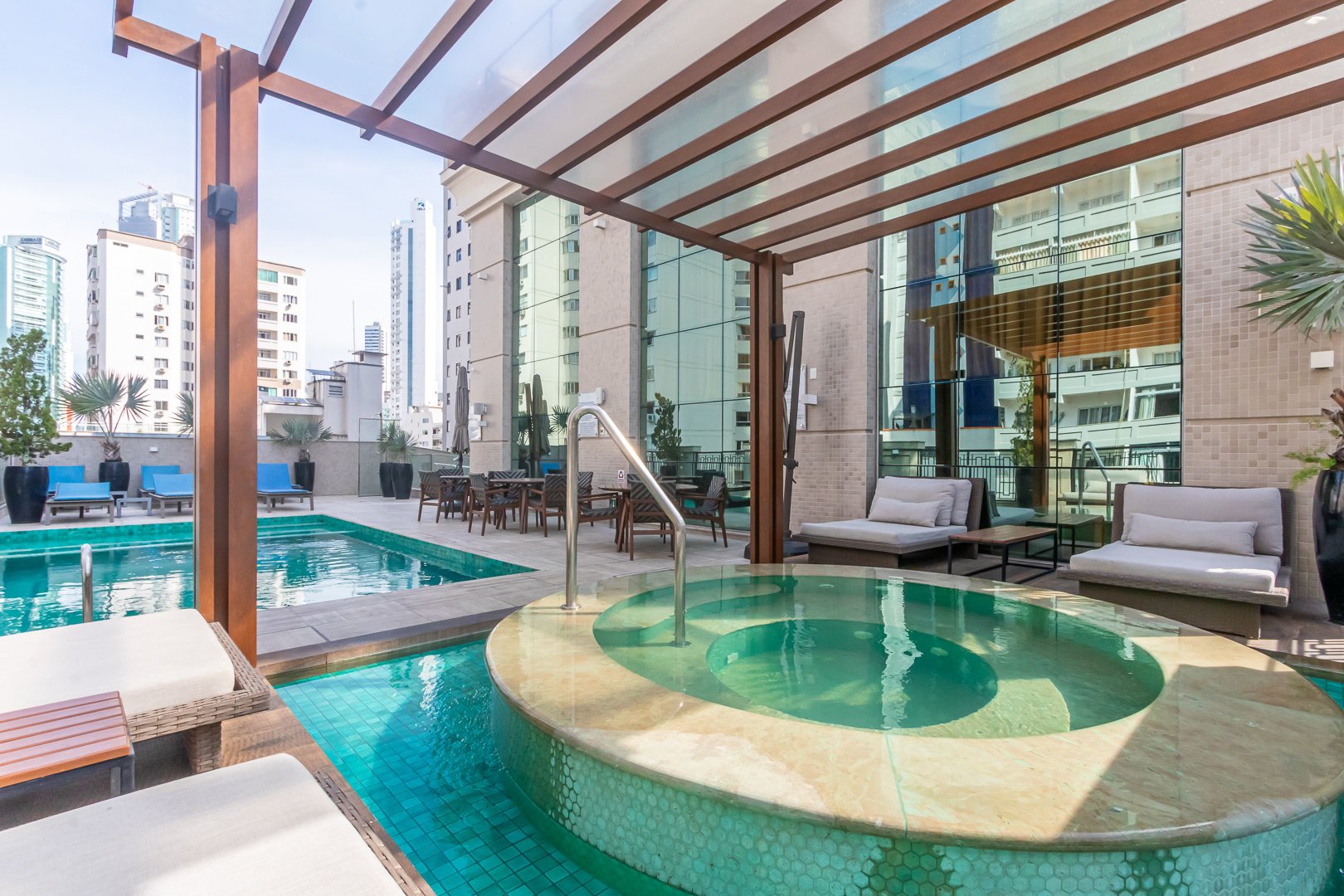 Apartamento Vista Mar no Edifício Parigi à venda no centro de Balneário Camboriú — foto 25