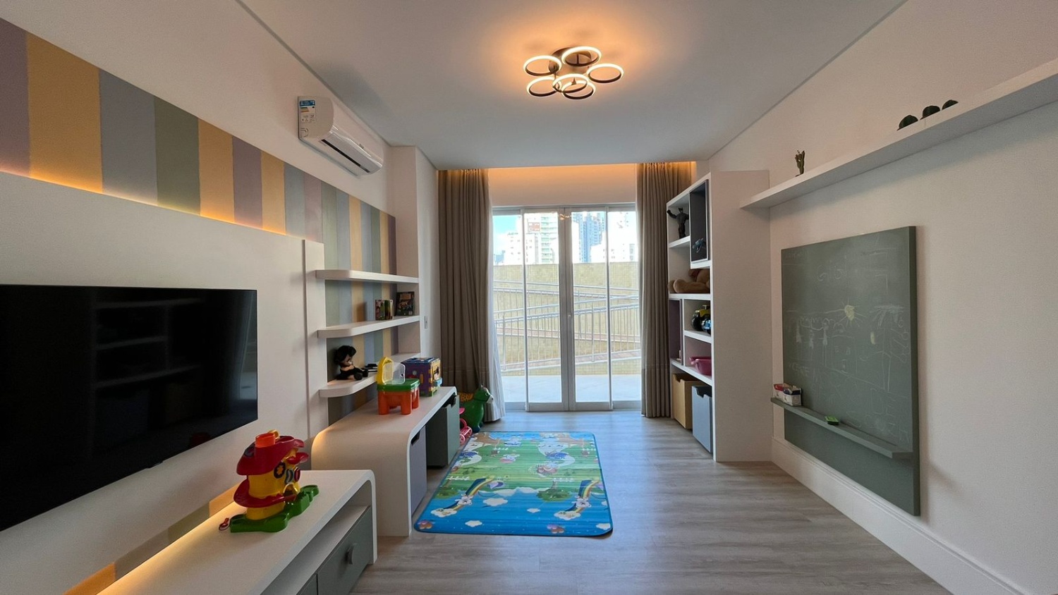 Apartamento no Edifício Villa Alba à venda no centro em Balneário Camboriú — foto 29