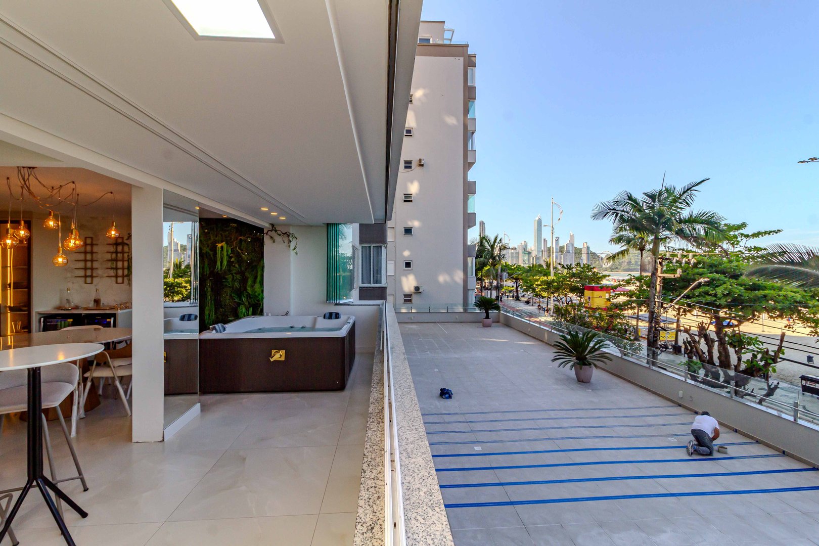 Apartamento Frente Mar no Edifício Oasis à venda no centro de Balneário Camboriú — foto 10