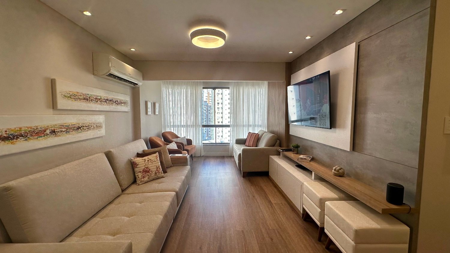 Apartamento no Edifício Monte Olympos à venda no centro de Balneário Camboriú