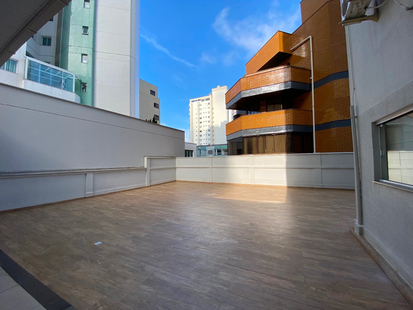 Apartamento no Edifício Marquesado B à venda no centro de Balneário Camboriú — foto 25