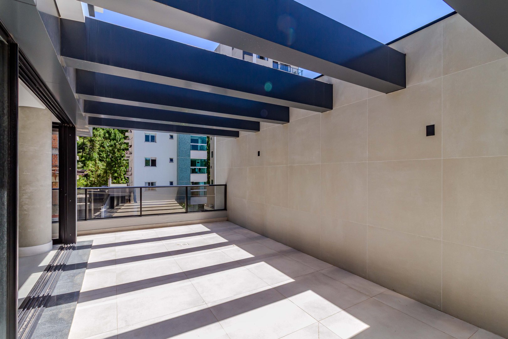 Apartamento Garden no Edifício Dusseldorf à venda na Praia Brava — foto 11