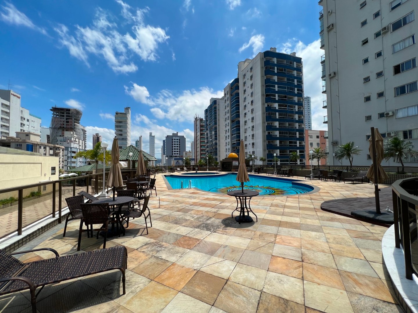 Apartamento no Edifício Atlântico Shopping à venda no centro de Balneário Camboriú — foto 27