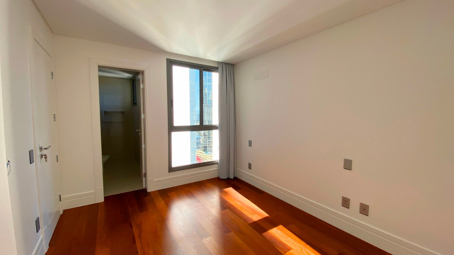 Apartamento no Edifício Pharos à venda no centro de Balneário Camboriú — foto 25