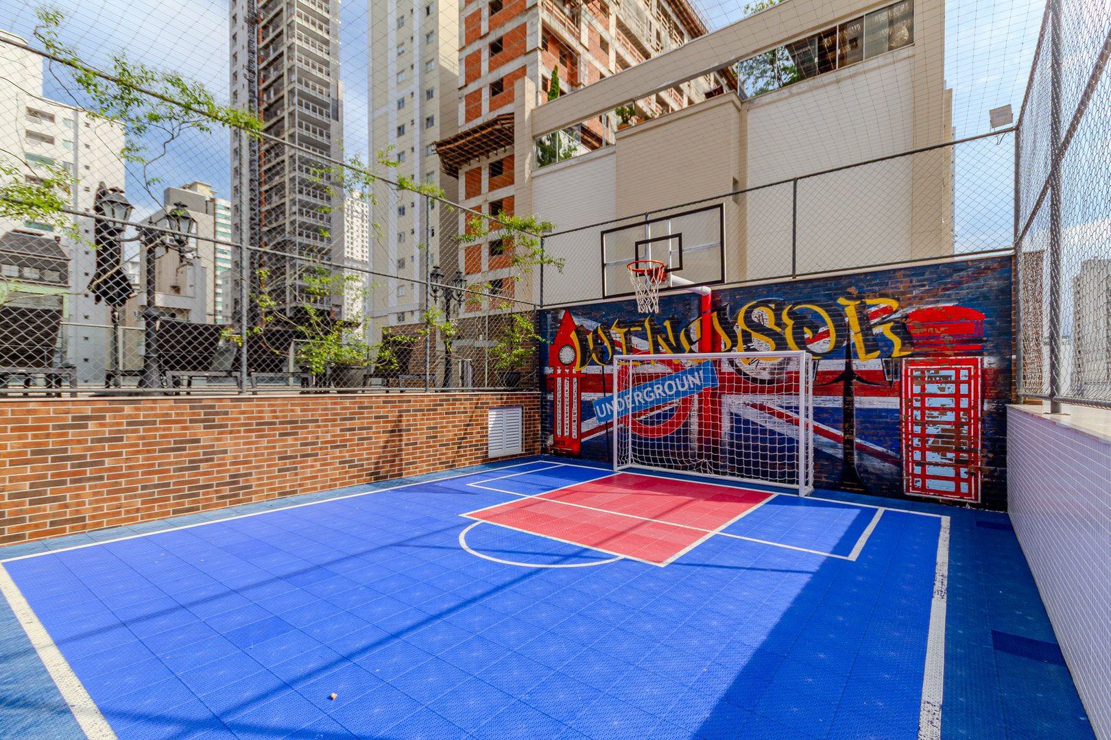 Apartamento no Edifício Windsor Village à venda no centro de Balneário Camboriú — foto 29