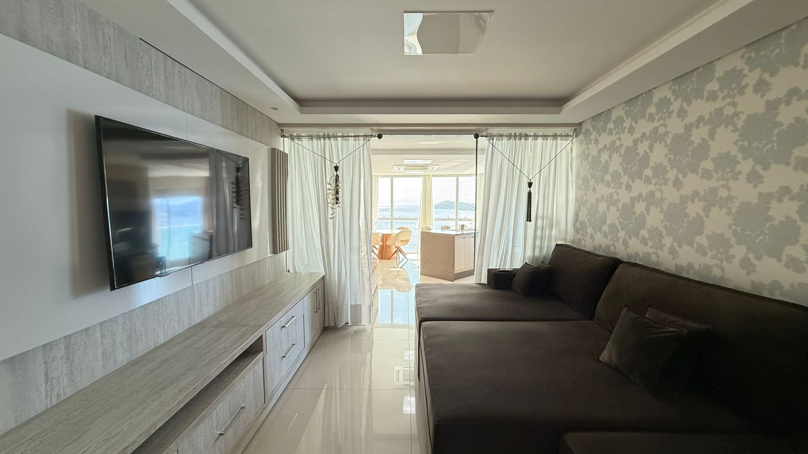 Apartamento no Edifício Sea's Palace Residence à venda no centro de Balneário Camboriú — foto 4