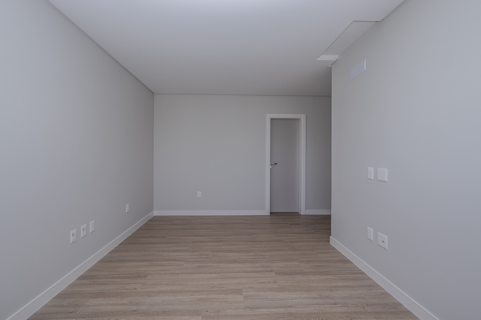 Apartamento no Edifício Muller Ocean Club à venda no centro de Balneário Camboriú — foto 11