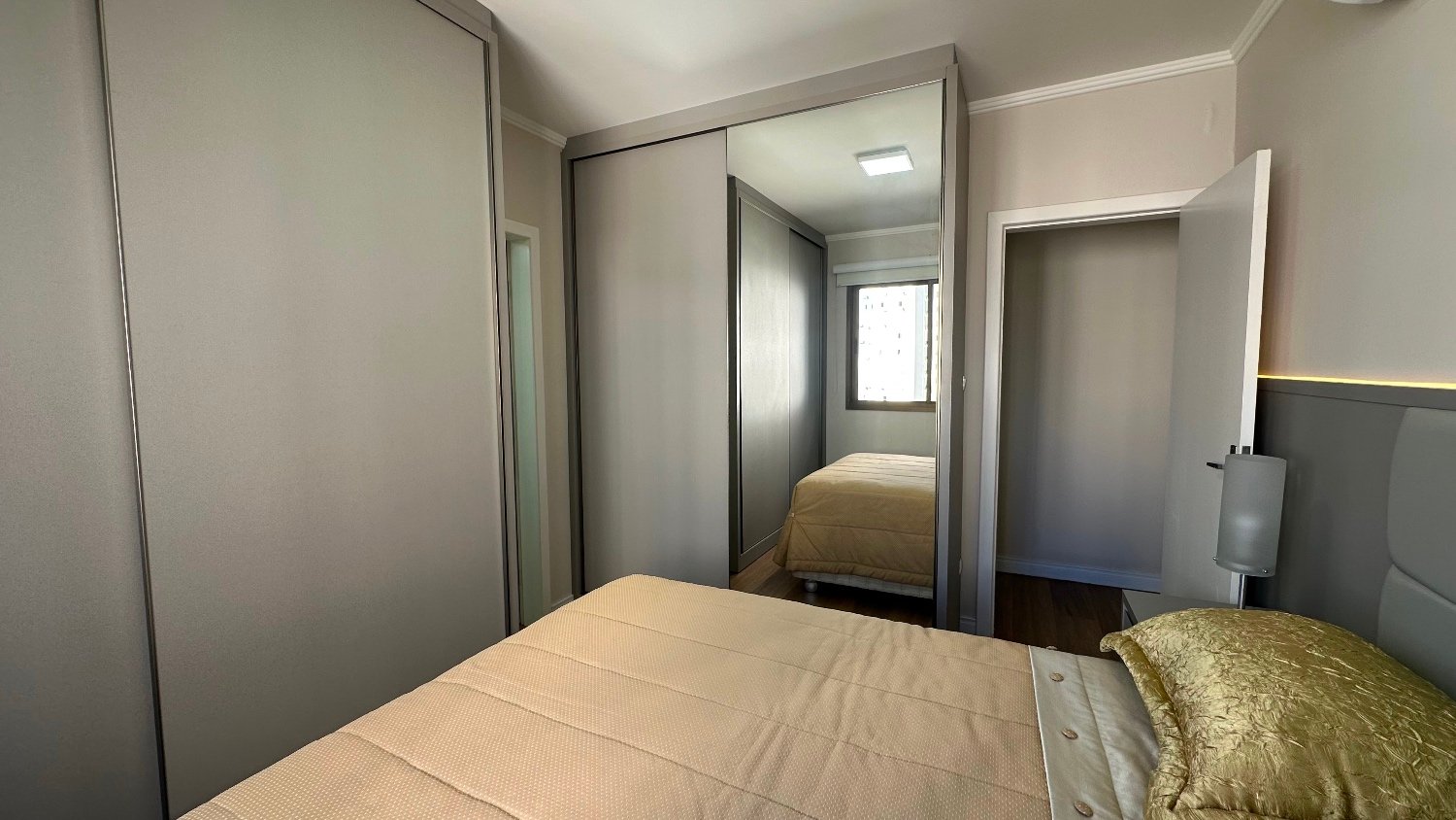Apartamento no Edifício Monte Olympos à venda no centro de Balneário Camboriú — foto 14