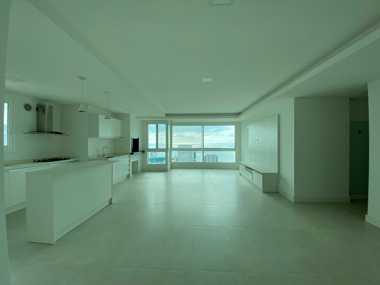 Apartamento Vista Mar no Edifício Camboas Residence à venda no centro de Balneário Camboriú — foto 3