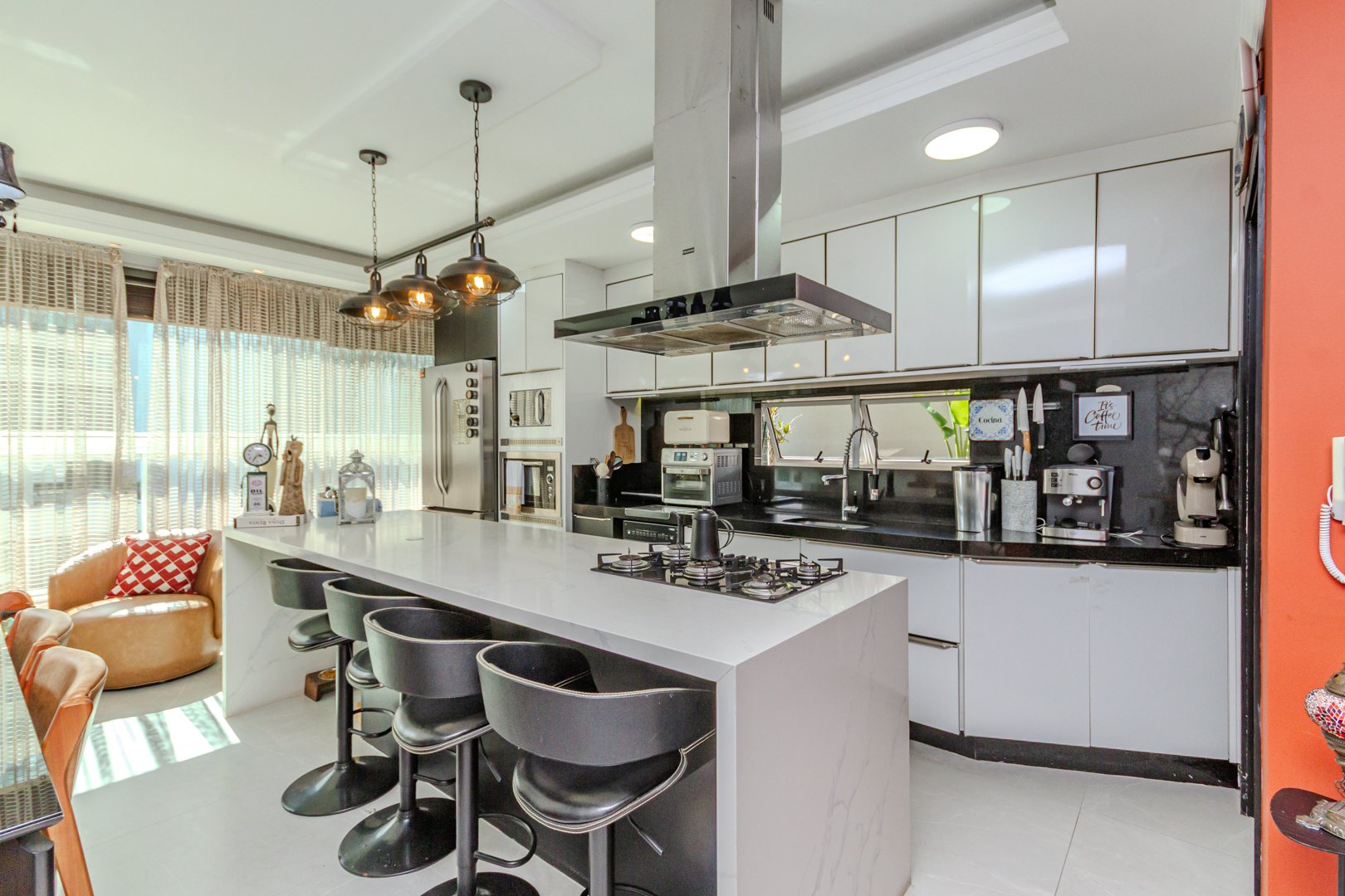 Apartamento Diferenciado no Edifício Sonnen Platz à venda no centro de Balneário Camboriú — foto 9