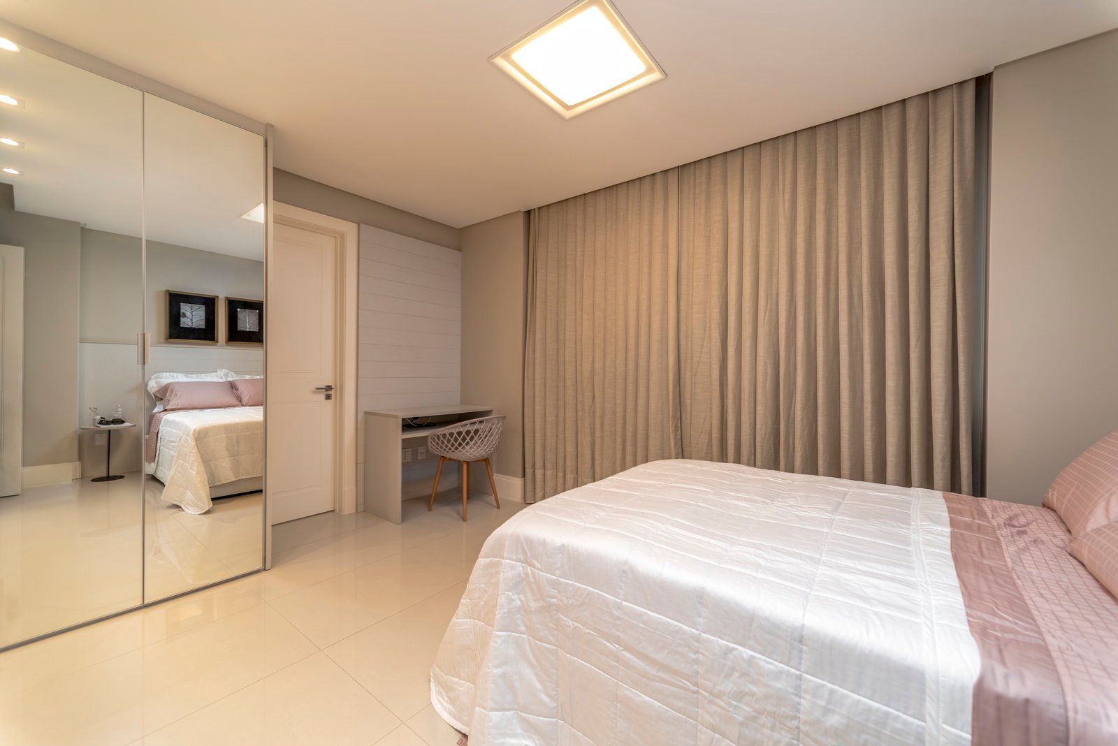 Apartamento no Edifício Metrópolis á Venda no Centro de Balneário Camboriú — foto 24