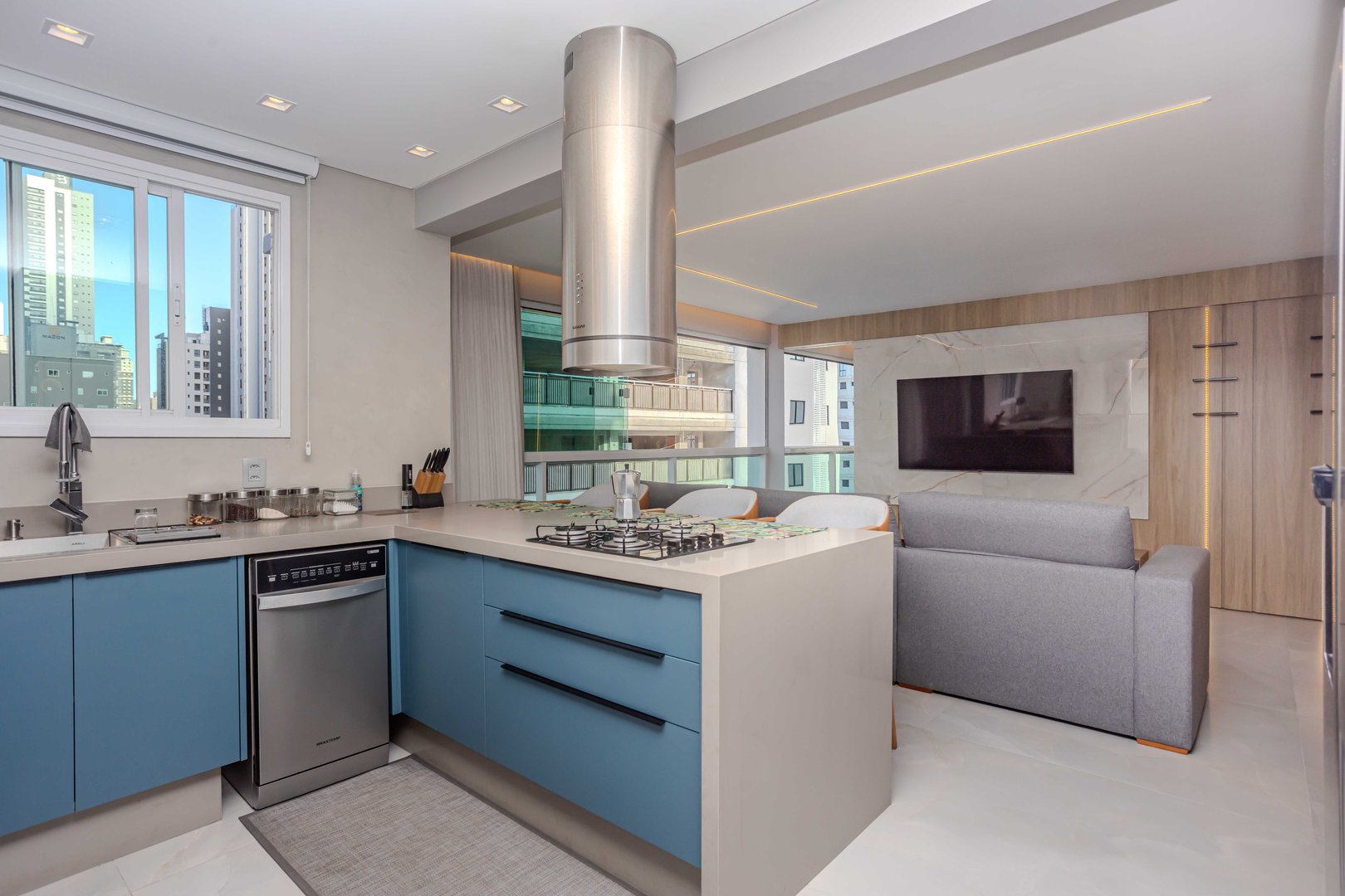 Apartamento Mobiliado no Edifício Maria Valentina à venda no centro de Balneário Camboriú — foto 9