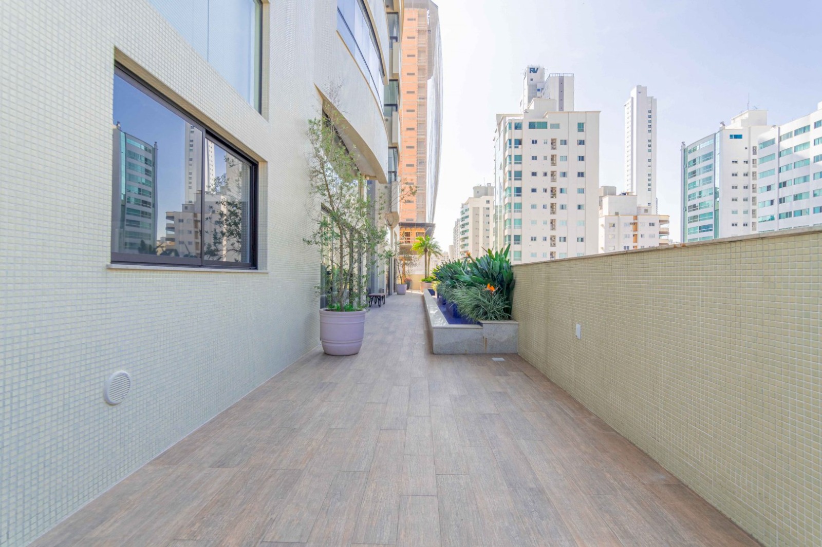 Apartamento no Edifício Residencial Merithamon à venda no centro de Balneário Camboriú — foto 16